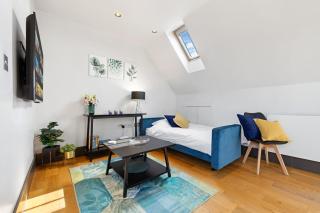 Escape by The River & Bushy Park - 1