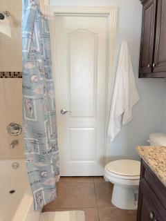 Family & pet friendly beachside condo! - South Padre Island - 6