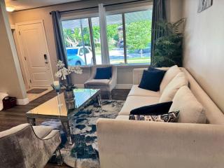 Luxe Living Prime Location - 3