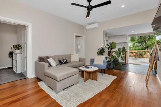 Chic Whangarei Retreat - 10 min Walk to CBD - 2