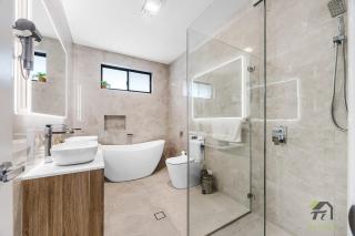 Austral 5 bedroom, 2 storey detached house - 5