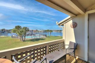 Dock Holiday - 6