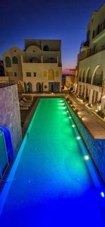 Azure Garden Santorini - Drymades Village - Gjilek - 3