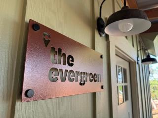 Private Cabin with Amazing Hilltop Views of Sunrise, Sunset and Wildlife & Hot Tub - 1