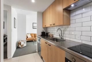 Stylish City Apartment with Balcony and Parking - 7