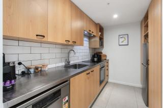 Stylish City Apartment with Balcony and Parking - 6