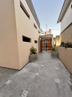 Departamento con Jacuzzi en Pinamar Centro - 2
