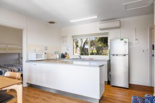 Anmere Cottage - 2