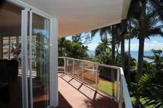 Beaches No 6 - Beachfront Views - South Mission Beach - 9