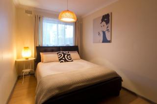 Garden Apartment @ Scarborough - 8