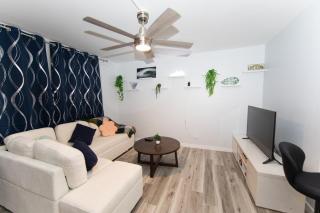 FREE Parking Waikiki Oasis Newly Renovated - 6