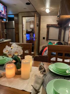 Flex RV, quiet acreage location, close to town - Nisku - 9