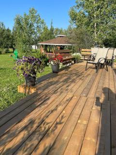 Flex RV, quiet acreage location, close to town - Nisku - 0