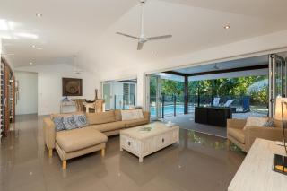 Roya on Mission - Beachfront - Wongaling - Family - Mission Beach - 7