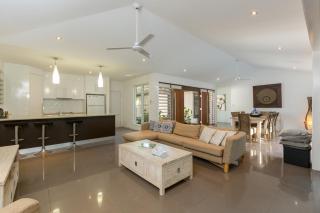 Roya on Mission - Beachfront - Wongaling - Family - Mission Beach - 6