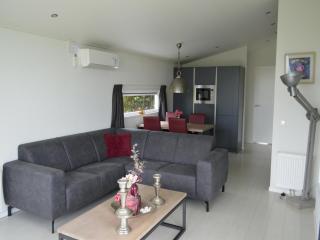 Holiday home with gas fireplace & bath - Bemelen - 8