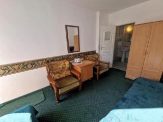 Comfortable double room by the promenade - 4