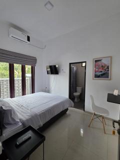 Shini Guest House - Karangjepun - 7