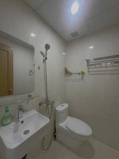 2 bedrooms apartment at My Khe Beach - Danang - 6