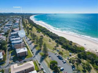 Sunrise by the Sea 1 - Oceanview Apartment - 9