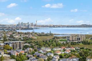 Amazing Ocean Views 1BR w Rooftop Pool Gym Tennis - 5
