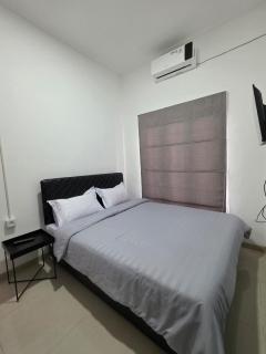 Shini Guest House - Karangjepun - 9