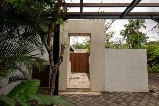 Tuluscolivingseminyakvilla1 - 5