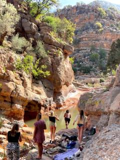 shared room , balance surf camp , feel home , let's create memories together - 7