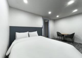 Mokpo Juno Hotel - 0