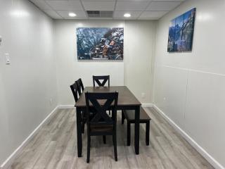 The Gorge Getaway 3BR 1BATH Close to Falls in Niagara - 2