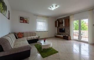 Four-Bedroom Apartment With Sea View In Vodnjan - Vodnjan - 9