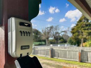 The Settlers Cottage - In the Heart of St Helens - 7