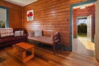 The Settlers Cottage - In the Heart of St Helens - 5