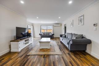 Auckland, Home in Papakura - Auckland - 5