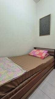 ANHAAZ Lakefront Retreat - 1