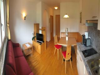 Apartment in Goldrain with Pool & Mountain Views - Laces - 5