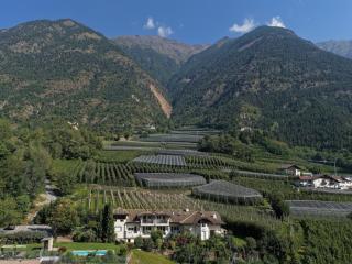 Apartment in Goldrain with Pool & Mountain Views - Laces - 2