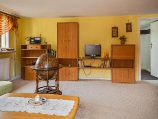 Cozy Family Apartment - - 3