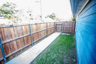 Cozy Studio Mins to JPS, Medical City, Historic District, Zoo, Water Garden - 1