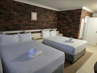 Best Western Parkside Motor Inn - 3