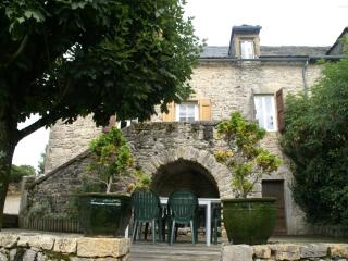 Holiday Home in Saint-Geniez-d'Olt near Lot River - 3