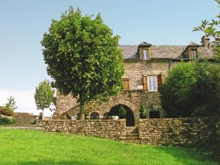 Holiday Home in Saint-Geniez-d'Olt near Lot River - 5
