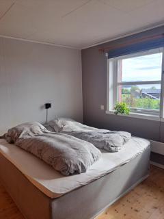 Stort hus med havutsikt og kort vei til sjø og fjell - Lensvik - 2