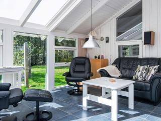 6 person holiday home in Ulfborg-By Traum - 7