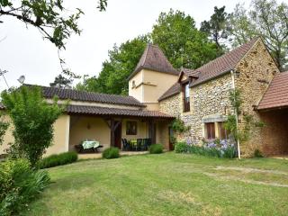 Holiday home with private garden - 0
