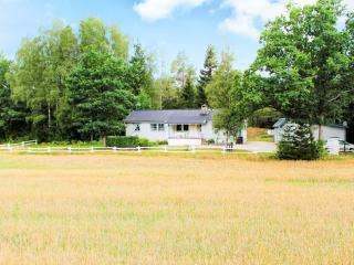 6 person holiday home in TROLLHÄTTAN - Trollhättan - 3