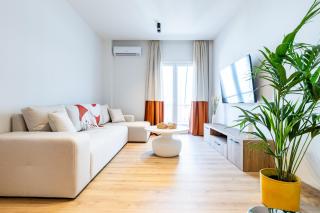 Cozy Apartment steps away from Acropolis and the Metro Station by Lumen Living - 9