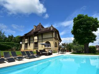 Elegant Mansion Stay in Belvès - Belvès - 0