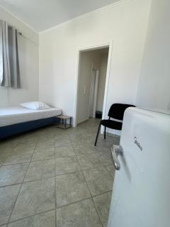 RunWay Stay-24h self check in- Athens Airport - 1