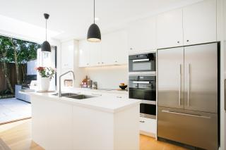 Luxury 3BR home w rooftop garden BBQ near CBD - 8